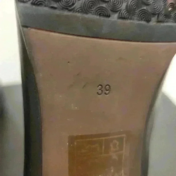 ARNOLD CHURGIN leather ankle booties. Size 39 (8.5-9) - Picture 7 of 10